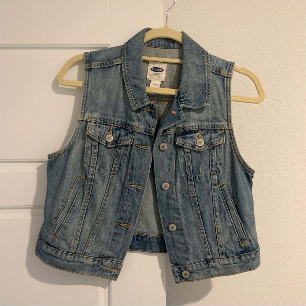 Old Navy demon vest size medium